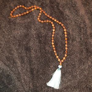 Vineyard vines wooden bead tassel necklace